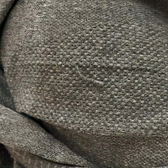 Lululemon sz 6 tank razorback grey gray charcoal Stretchy - Picture 9 of 9